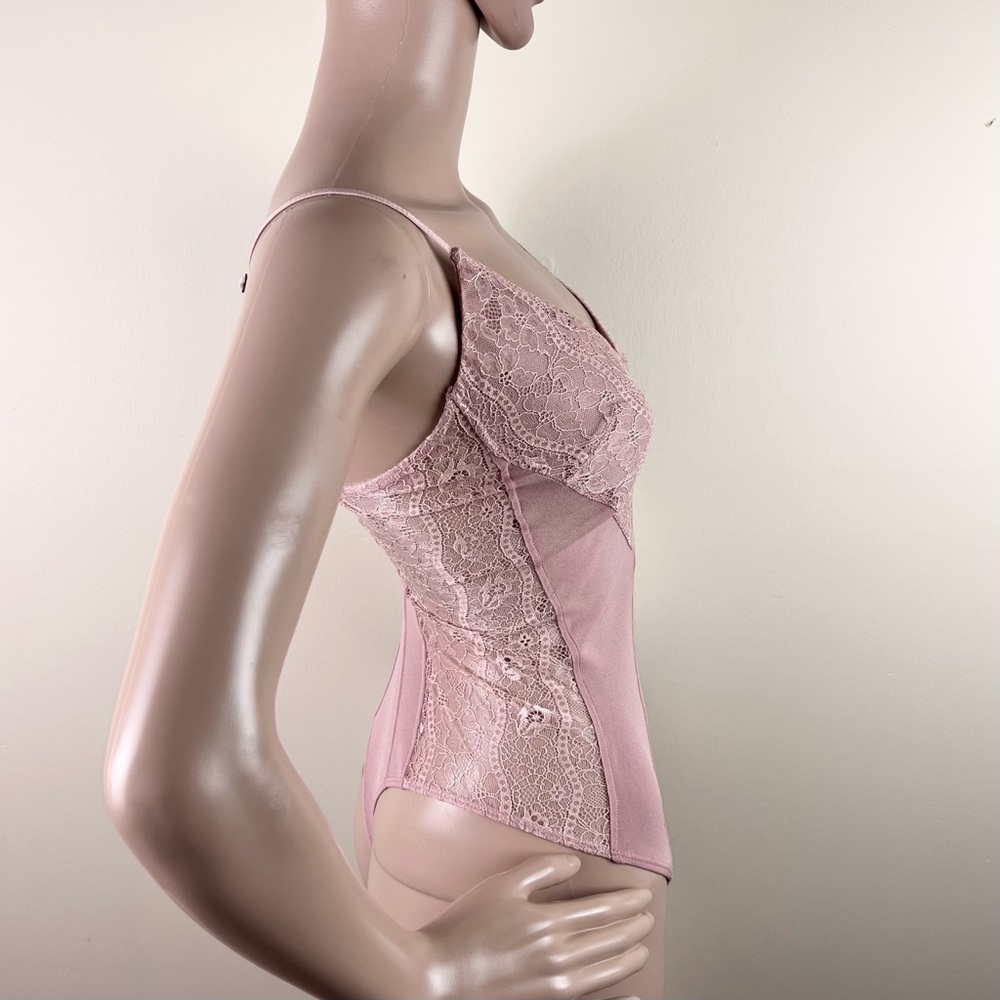 NEW FREE PEOPLE PINK LACE & MESH BODYSUIT - Picture 4 of 5
